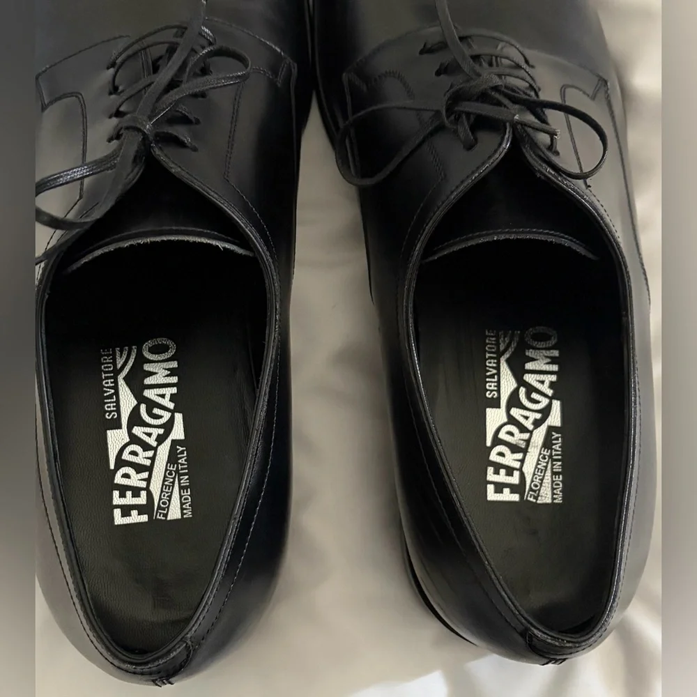 Salvatore Ferragamo Men’s Black Leather Cap Toe Oxford Shoes Size 10.5 EE